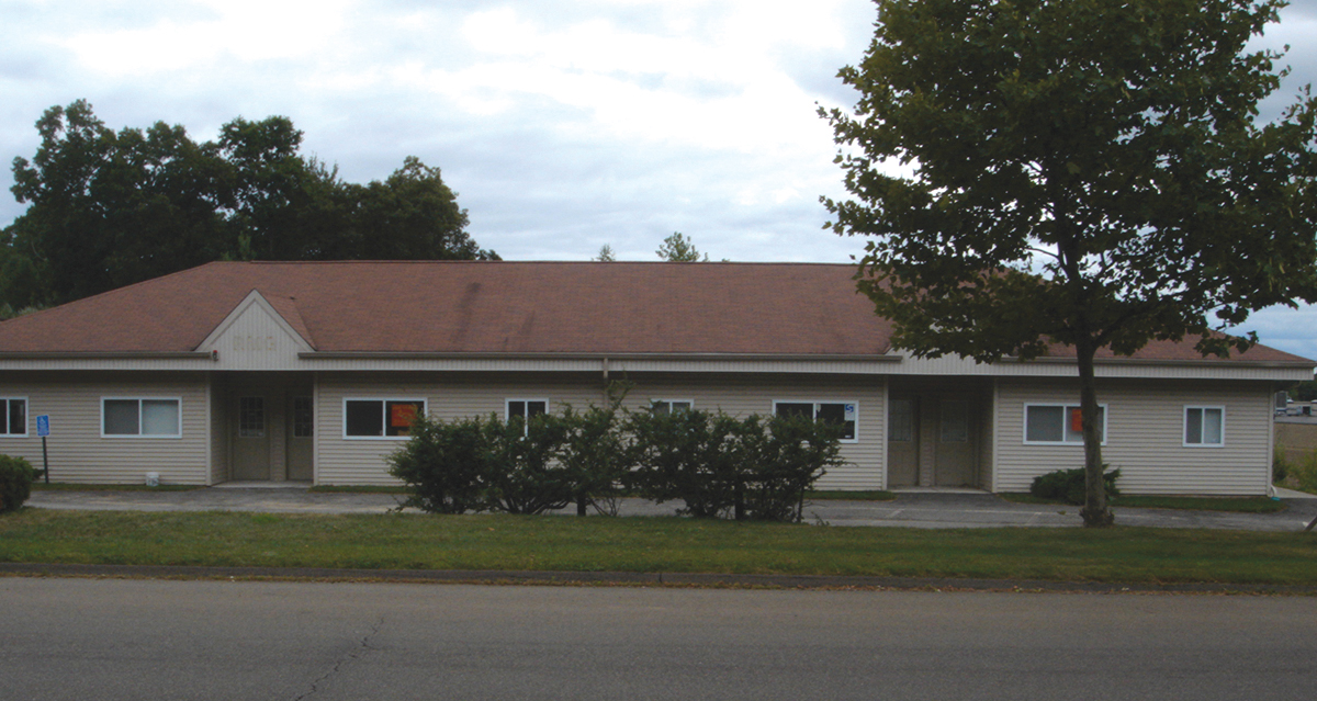 Clark of The Geenty Group leases 768 s/f to 1000 Percent Fitness at 11 Sycamore Way in Branford